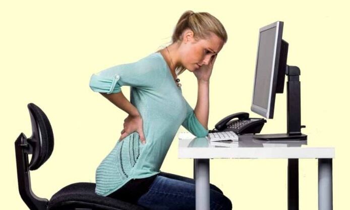 Working on a computer with osteochondrosis